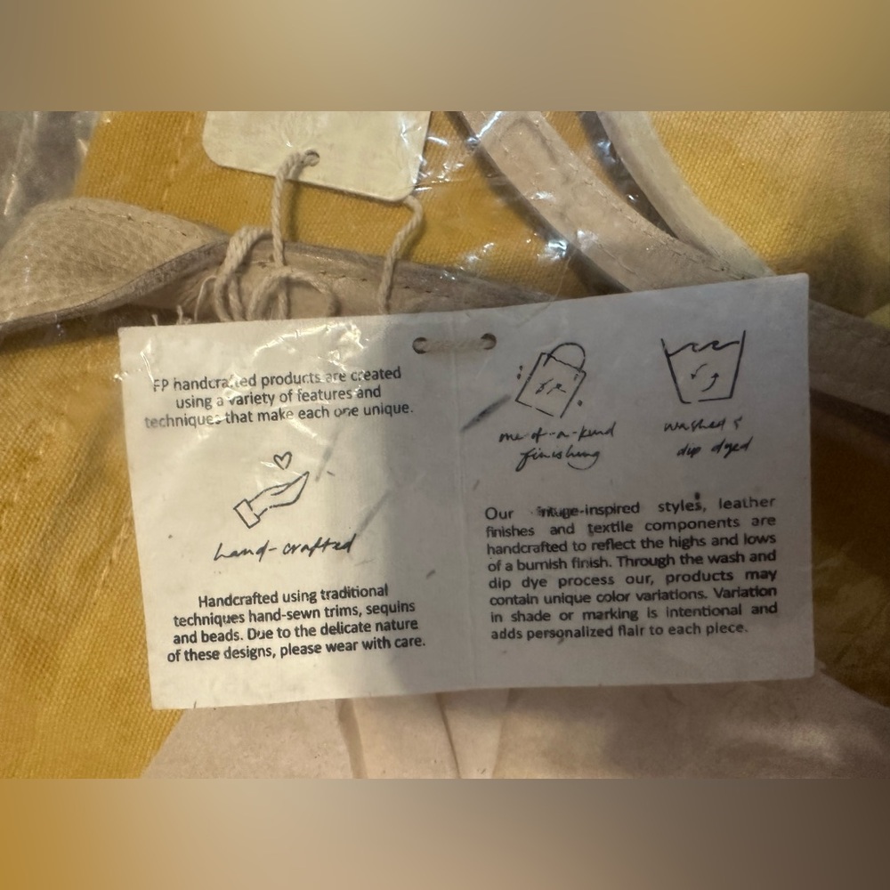 Free People Daybreaker Tote NWT - Picture 3 of 5